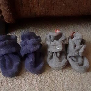 Bundle of Zutano booties